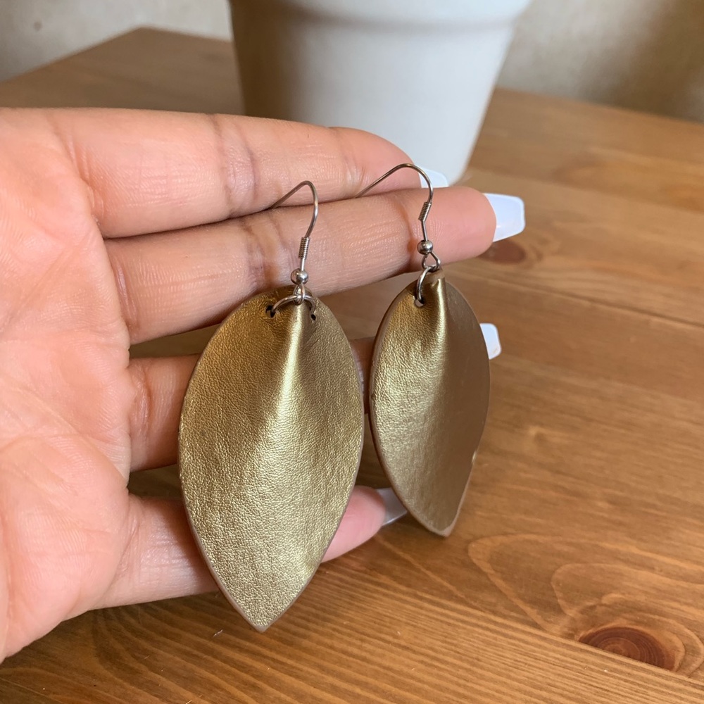 Teardrop Earrings.